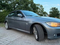 Grigio Usata 2012 BMW 318 Tre volumi | 3800 € (Super prezzo)