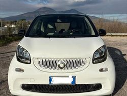 Bianco Usata 2014 Smart ForTwo Coupé Coupé | 6500 € (Buon prezzo)