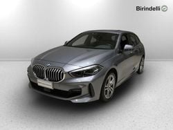 Grigio Usata 2023 BMW 118 Shadowline Due volumi | 29.900 € (Buon prezzo)