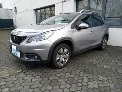 Grigio Usata 2019 Peugeot 2008 SUV | 10.500 € (Buon prezzo)
