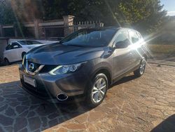 Grigio Usata 2015 Nissan Qashqai Acenta SUV | 10.990 € (Buon prezzo)