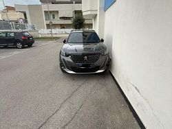 Grigio Usata 2020 Peugeot 2008 GT-line SUV | 16.500 € (Molto cara)
