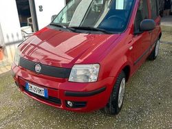 Rosso Usata 2012 Fiat Panda Due volumi | 3000 € (Buon prezzo)