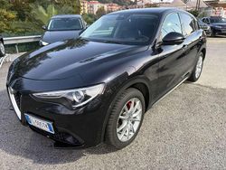 Nero Usata 2017 Alfa Romeo Stelvio Executive SUV | 17.000 € (Buon prezzo)