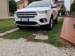 Bianco Usata 2017 Ford Kuga SUV | 14.500 € (Buon prezzo)