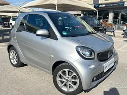Argento Usata 2016 Smart ForTwo Coupé Passion Due volumi | 11.800 € (Buon prezzo)