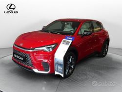 Rosso Nuova 2025 Lexus LBX SUV | 33.500 € (Buon prezzo)