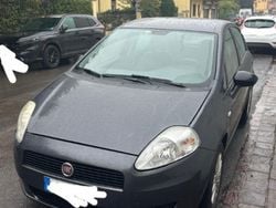 Grigio Usata 2010 Fiat Grande Punto Due volumi | 3000 € (Buon prezzo)
