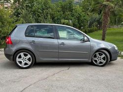 Grigio Usata 2007 VW Golf V Tre volumi | 4200 € (Buon prezzo)