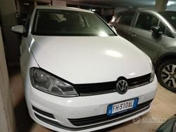 Bianco Usata 2017 VW Golf VII Trendline Tre volumi | 14.990 € (Buon prezzo)