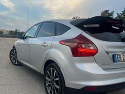 Giallo Usata 2013 Ford Focus Tre volumi | 5000 € (Buon prezzo)