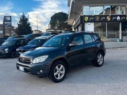 Grigio Usata 2006 Toyota RAV4 Luxury Station wagon | 3500 € (Ottimo prezzo)