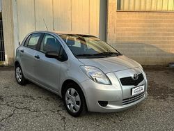Argento Usata 2008 Toyota Yaris Due volumi | 4790 € (Buon prezzo)