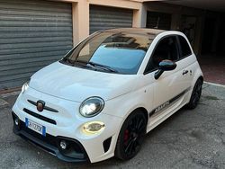 Usata 2021 Abarth 595 Competizione Due volumi | 22.700 € (Buon prezzo)