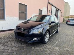 Nero Usata 2013 VW Polo Sound Tre volumi | 4750 € (Buon prezzo)