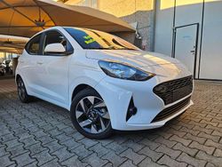 Bianco Nuova 2025 Hyundai i10 Due volumi | 17.400 €