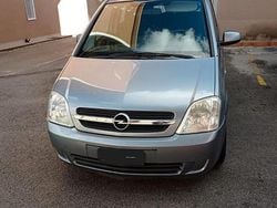 Grigio Usata 2005 Opel Meriva Monovolume | 2000 €