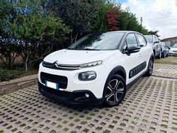 Bianco Usata 2019 Citroën C3 Shine Due volumi | 11.400 € (Molto cara)