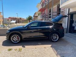 Nero Usata 2020 Alfa Romeo Stelvio Executive SUV | 26.000 € (Buon prezzo)