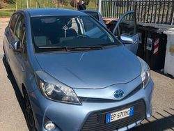 Blu Usata 2012 Toyota Yaris Hybrid Due volumi | 7000 € (Buon prezzo)