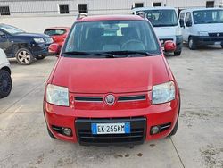 Rosso Usata 2011 Fiat Panda Tre volumi | 3700 € (Buon prezzo)