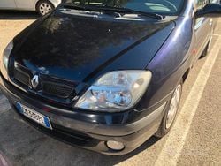 Blu Usata 2001 Renault Scénic Monovolume | 2150 € (Buon prezzo)