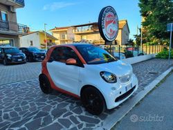 Bianco Usata 2015 Smart ForTwo Coupé Passion Due volumi | 11.800 € (Molto cara)