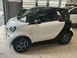 Bianco Usata 2017 Smart ForTwo Coupé Passion Due volumi | 11.900 € (Buon prezzo)