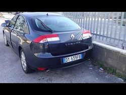Usata 2009 Renault Laguna III Tre volumi | 1700 € (Buon prezzo)