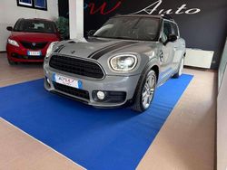 Grigio chiaro Usata 2018 Mini Cooper D Countryman SUV | 22.500 € (Molto cara)