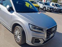 Grigio Usata 2017 Audi Q2 SUV | 15.000 €