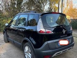 Nero Usata 2015 Renault Scénic Monovolume | 5200 € (Buon prezzo)