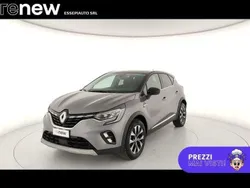 Grigio Usata 2024 Renault Captur Techno SUV | 18.950 € (Buon prezzo)
