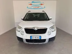 Bianco Usata 2010 Skoda Yeti Experience SUV | 7690 € (Cara)