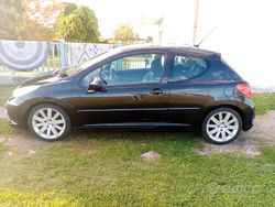 Nero Usata 2006 Peugeot 207 Coupé | 3900 €