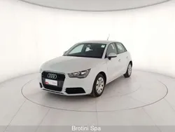Bianco Usata 2014 Audi A1 Attraction Due volumi | 12.300 € (Cara)