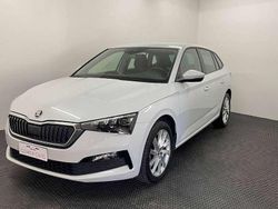 Bianco luna Usata 2023 Skoda Scala Style Due volumi | 17.490 € (Buon prezzo)