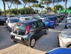 Grigio Usata 2021 Toyota Aygo Connect Style Due volumi | 12.800 € (Buon prezzo)