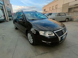Nero Usata 2009 VW Passat Comfortline Tre volumi | 4750 € (Buon prezzo)
