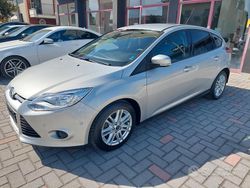 Argento Usata 2014 Ford Focus Individual Tre volumi | 8000 € (Buon prezzo)