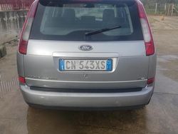 Grigio Usata 2004 Ford C-MAX Ghia Monovolume | 1150 € (Buon prezzo)