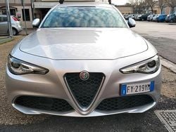 Argento Usata 2019 Alfa Romeo Giulia Executive Tre volumi | 14.500 € (Super prezzo)