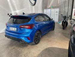 Desert island Usata 2023 Ford Focus ST-Line Tre volumi | 19.900 € (Buon prezzo)