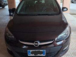 Usata 2014 Opel Astra Station wagon | 7000 €