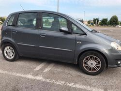 Grigio Usata 2010 Lancia Musa Monovolume | 3700 € (Buon prezzo)