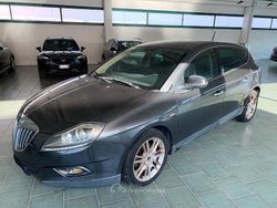 Marrone Usata 2010 Lancia Delta Due volumi | 2500 € (Buon prezzo)