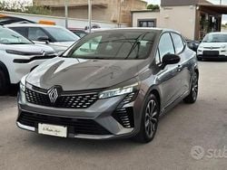 Grigio Usata 2025 Renault Clio V Techno Tre volumi | 16.900 € (Buon prezzo)