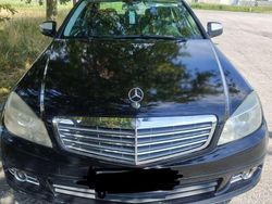 Nero Usata 2007 Mercedes C200 Classic Tre volumi | 5000 € (Buon prezzo)