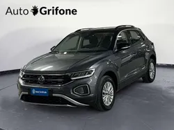 Grigio scuro Usata 2023 VW T-Roc Life SUV | 25.490 € (Buon prezzo)