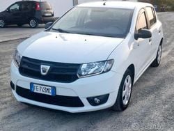 Bianco Usata 2016 Dacia Sandero Lauréate Due volumi | 6500 € (Buon prezzo)